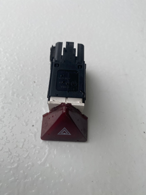 VW CADDY LATE USED HAZARD LIGHT SWITCH 1T0 953 509 B