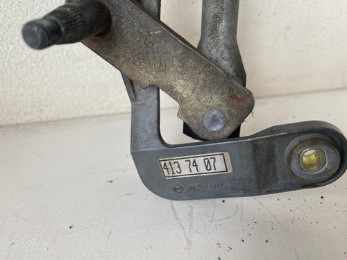 BMW E36 COUPE USED WINDSCREEN WIPER MOTOR WITH LINKAGES 413 74 07