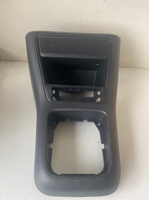 VW TIGUAN USED CENTRE CONSOLE 5N2 863 476 A