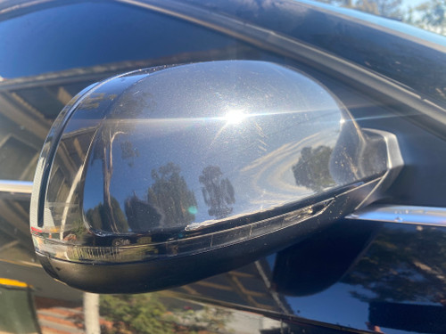 AUDI A3 8P CONVERTIBLE LATE 2010 ON USED RH DOOR MIRROR IN BLACK Z9Y PAINT CODE