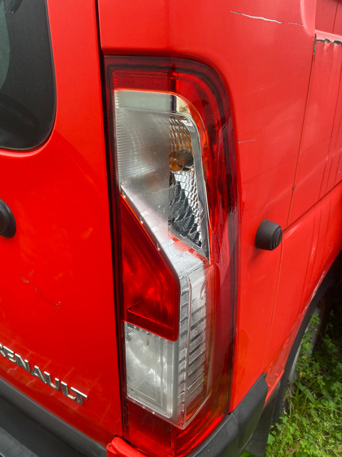 RENAULT MASTER F62 2013 USED RH TAIL LIGHT