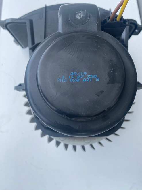 VW TRANSPORTER T5 USED HEATER FAN MOTOR 7H2 820 021 B
