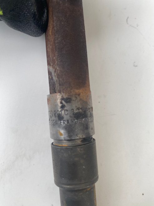 VW TRANSPORTER T4 2.5 TDI ACV USED INJECTOR 074 130 201 C