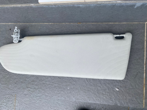 VW TRANSPORTER T5 EARLY USED RH SUN VISOR
