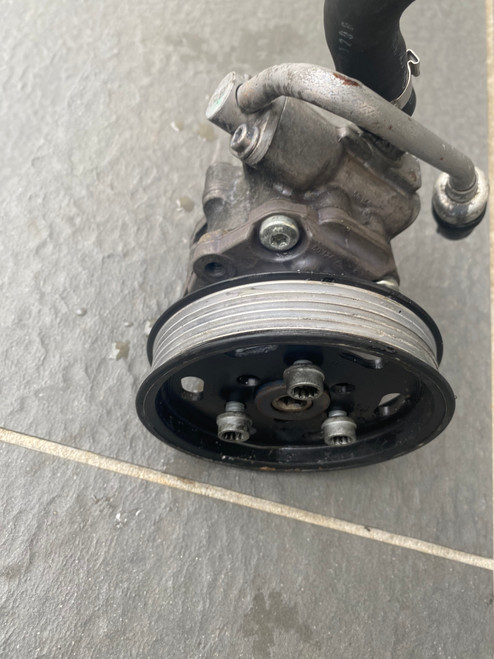 AUDI A4 B8 2L TDI CAGA USED POWER STEERING PUMP 8K0 145 154 H