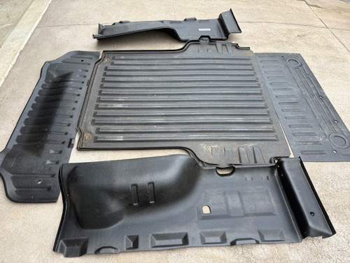 VW AMAROK 2011-2021 USED TUB LINER 1053490