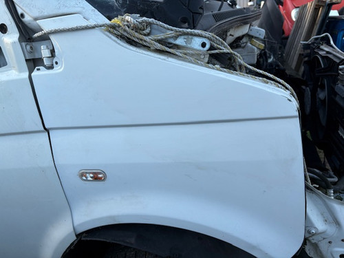 VW TRANSPORTER T5 2010 ON USED RH GUARD IN WHITE B9A PAINT CODE