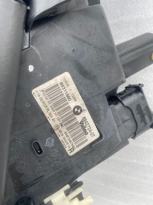 BMW E90 EARLY USED STANDARD TYRE RH HEADLIGHT 89311660