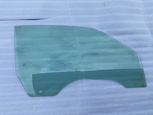 AUDI A4 B7 CONVERTIBLE USED RHF DOOR GLASS 8H0 845 202 A
