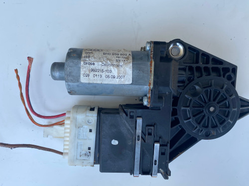 AUDI A4 B7 CONVERTIBLE USED RHR WINDOW MOTOR 8H0 959 802 A