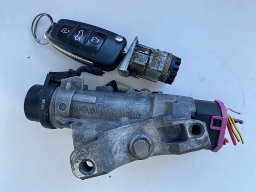 AUDI A4 B7 CONVERTIBLE USED IGNITION BARREL AND KEY 4B0 905 851 P