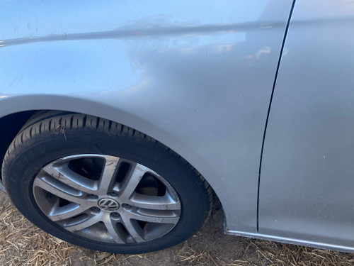 VW JETTA 2005-2010 USED LH GUARD IN SILVER LA7W PAINT CODE