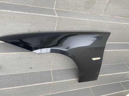 BMW E90 USED LH GUARD IN SAPPHIRE BLACK 475