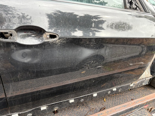 BMW E90 USED RHF DOOR SHELL IN SAPPHIRE BLACK 475