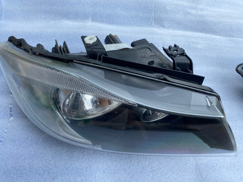 BMW E90 USED NON GENUINE RH HEADLIGHT