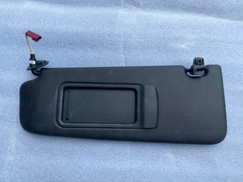 BMW E90 USED LH SUNVISOR IN BLACK