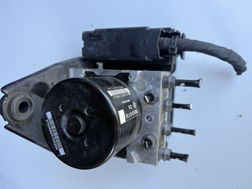 VW GOLF MK6 CONVERTIBLE USED ABS PUMP 1K0 614 517 EG   1K0 907 379 BS