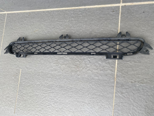 BMW X3 F25 USED CENTRE BAR GRILLE 5111 7 210466 105 034 11