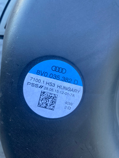 AUDI A3 8V LOUD SPEAKER HOUSINNG WITH LOUD SPEAKER 8V0 035 382 D