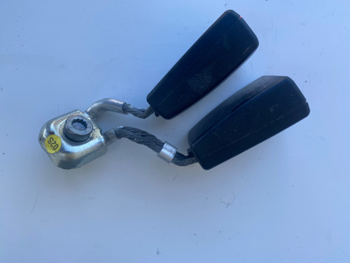 VW GOLF MK6 USED REAR CENTRE SEAT BUCKLES 5K0 857 793 M