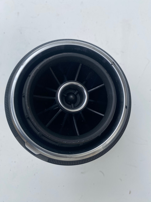 AUDI A3 8V USED CENTRE AIR VENT 8V0 820 901