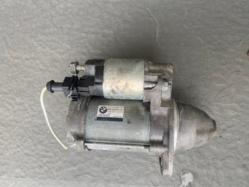 BMW E90 323 USED STARTER MOTOR 7579155-01
