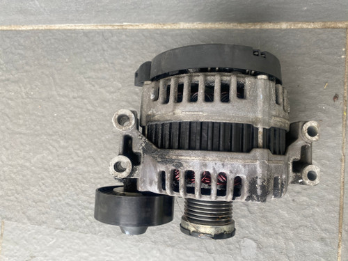 BMW E90 323 USED ALTERNATOR 7550968-09