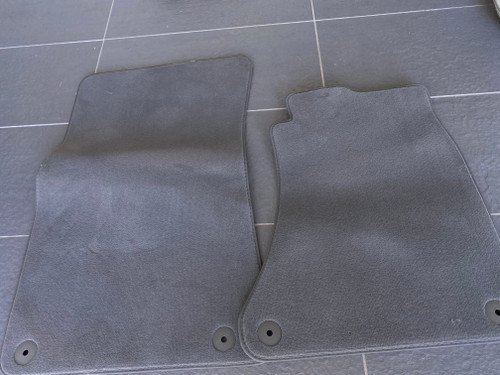 AUDI Q5 NEW GENUINE FRONT FLOOR MATS IN GREY
