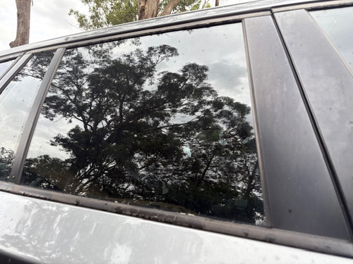 BMW X3 F25 USED RHR DOOR GLASS