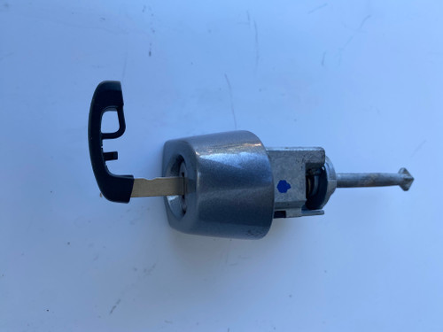 BMW X3 F25 USED RHF DOOR BARREL WITH KEY