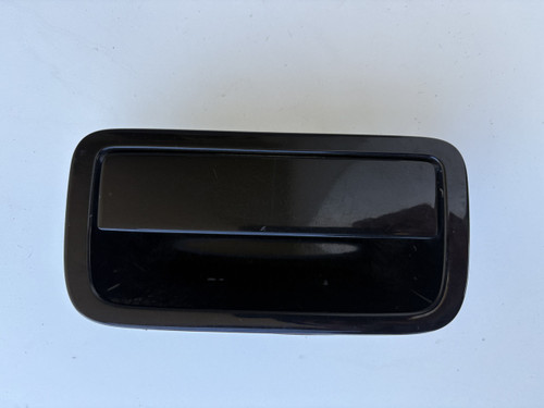VW AMAROK USED TAILGATE HANDLE IN BLACK 2H5 829 505 C