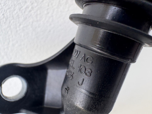 VW GOLF MK6 2L TDI CFF USED ENGINE OIL DIPSTICK WITH TUBE 03L 103 634 J