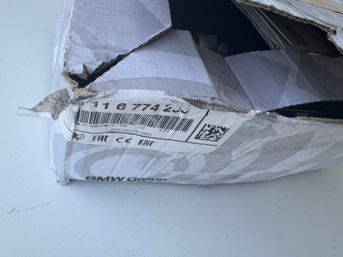 BMW E61 63 65 535 540 550 NEW GENUINE BRAKE PADS 34 11 6 774 258