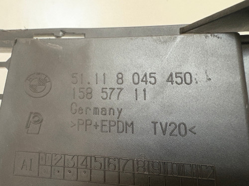 BMW E88 USED RH LOWER BAR GRILLE M STYLE BUMPER 51 11 8 045 450