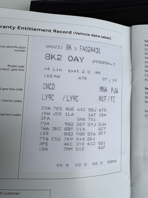 AUDI A4 B8  LATE CNCD USED LOG BOOKS