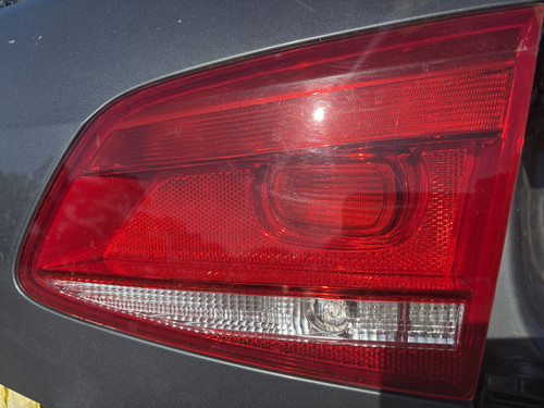 VW PASSAT 3C FACE LIFT WAGON USED RH INNER TAIL LIGHT 3AF 945 094 Q