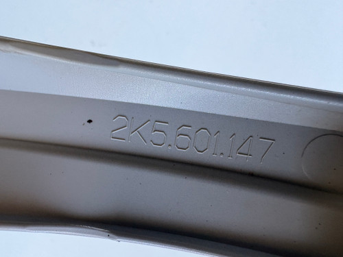 VW CADDY USED GENUINE HUB CAP WITH FEW GUTTER MARKS 2K5 601 147