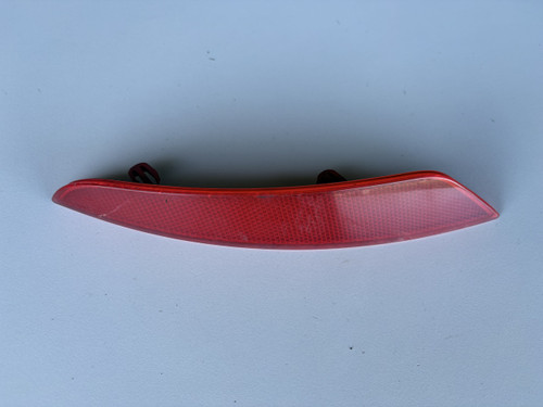 VW GOLF MK6 HATCH USED RHR BAR REFLECTOR 5K0 945 106 A