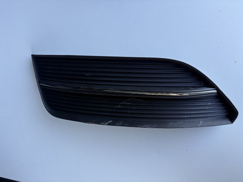 AUDI A3 8V USED LH LOWER BAR GRILLE 8V3 807 601