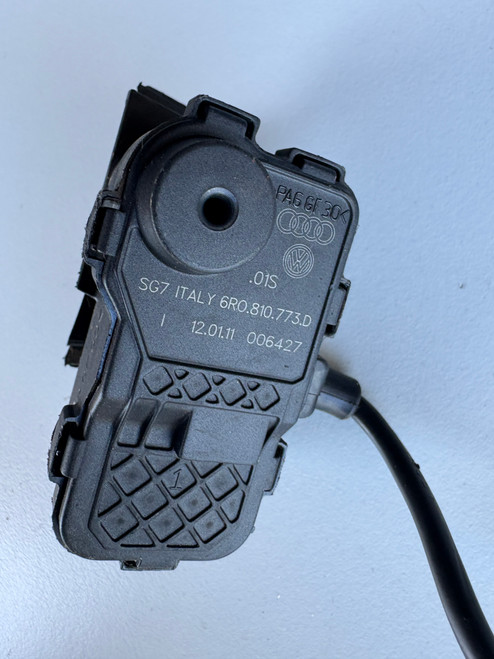 VW POLO 6R USED CEBTRAL LOCKING ACTUATOR 6R0 810 773 D