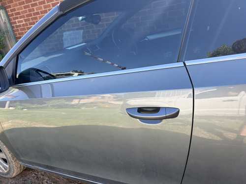 VW GOLF MK6 CONVERTIBLE USED LH DOOR SHELL IN GREY LA7T