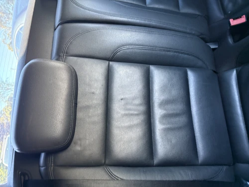 VW GOLF MK6 CONVERTIBLE USED RHR SEAT BACKING IN BLACK LEATHER