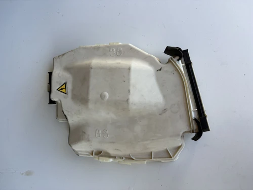 BMW E88 USED ECU BOX COVER 586509 10