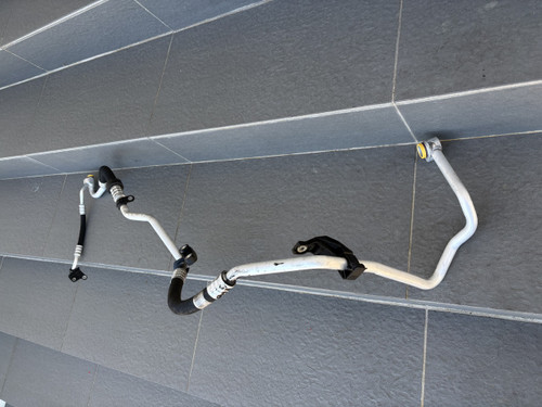 BMW 1 SERIES 125I USED AC HOSE 6450 9 129 060 -01