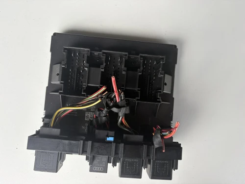 VW PASSAT 3C LATE WAGON USED BODY CONTROL MODULE 3AA 937 087 P