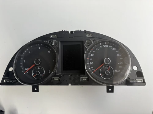 VW PASSAT 3C LATE CFG USED INSTRUMENT CLUSTER 3AA 920 870 P