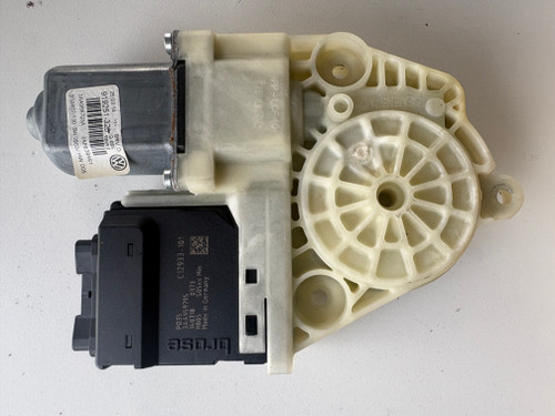 VW PASSAT 3C FACE LIFT USED LHR WINDOW MOTOR 3AA 959 795  3AA 959 703 A