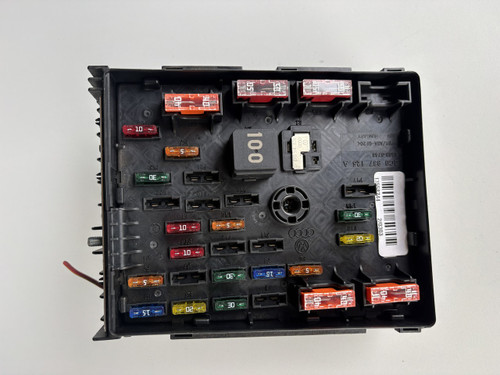VW PASSAT 3C USED FUSE BOX 3C0 937 125 A