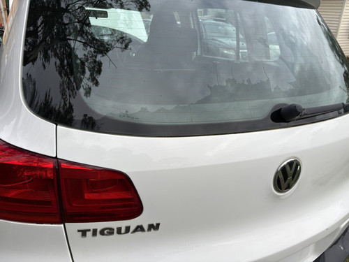 VW TIGUAN USED TAILGATE SHELL IN WHITE C9A PAINT CODE