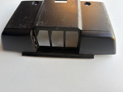VW BEETLE USED LOWER SWITCH SURROUND 1C0 857 657 A